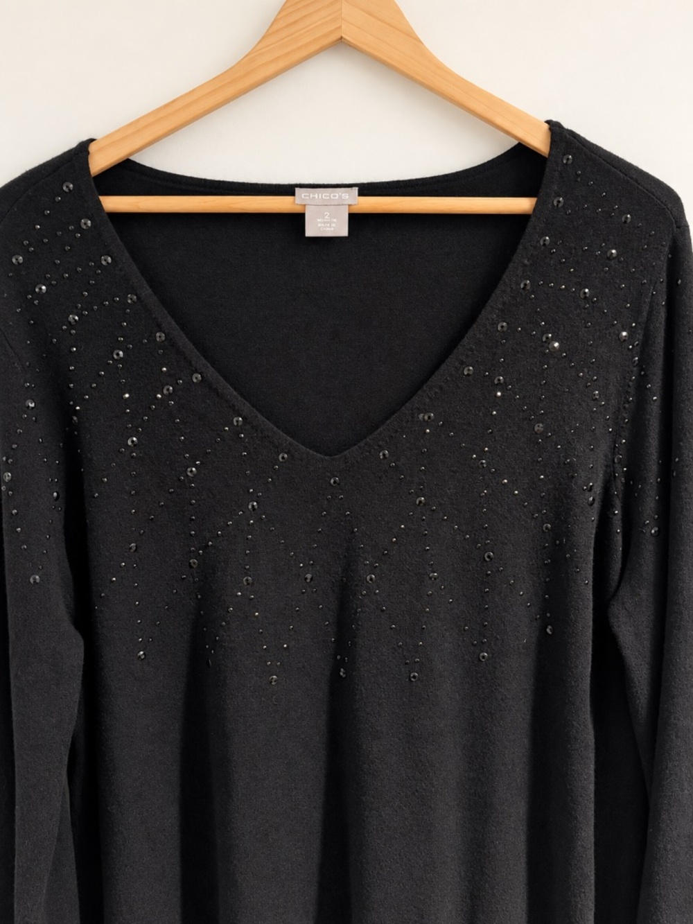 Chico’s Black Sequin V-Neck Sweater Top Size 2 L